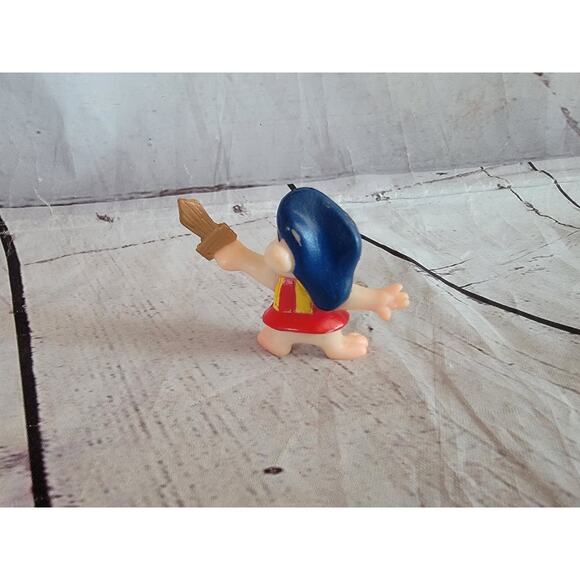 Vintage 1991 Disney Gummi Bears Cubbi PVC Figure by Kelloggs - Picture 3 of 6